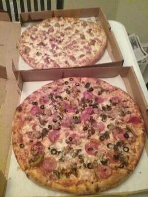 Submarino's Pizzeria