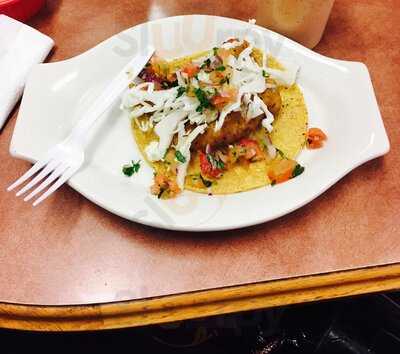 El Alboroto Mariscos Y Chavelas