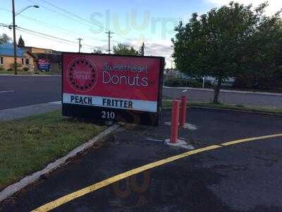 Sweetheart Donuts