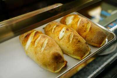 Silvio's Italian Restaurant & Pizzeria