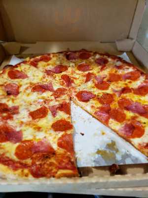 Nino's Pizzeria & Wings