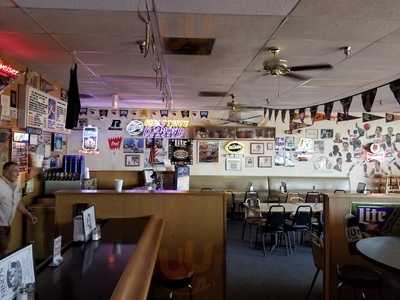 Nino's Pizzeria & Wings