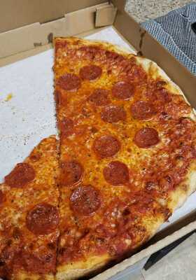 Nino's Pizzeria & Wings