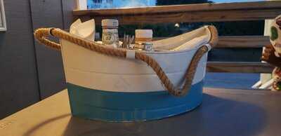 78 Foster Restaurant & Bar