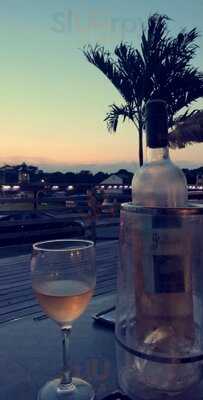 78 Foster Restaurant & Bar