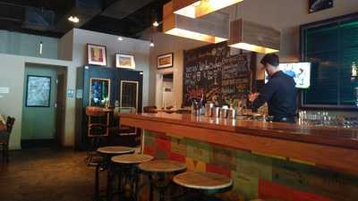 Ambrozia Bar & Bistro