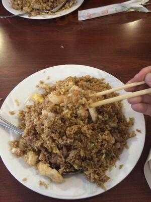 T Jin's Sushi & Asian Fusion