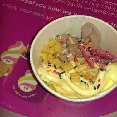 Menchie's Frozen Yogurt