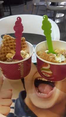 Menchie's Frozen Yogurt