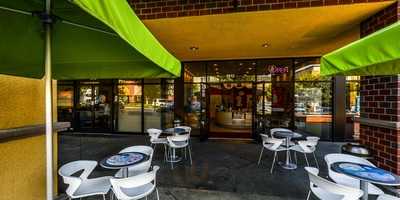 Menchie's Frozen Yogurt