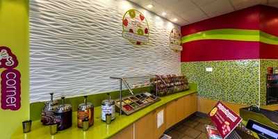 Menchie's Frozen Yogurt