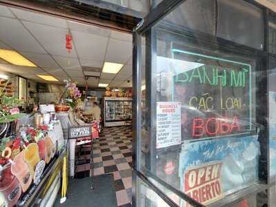 Banh Mi Cho Cu Bakery