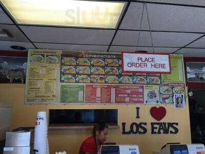 Los Favoritos Tacos Shop