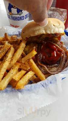 Pt's Olde Fashioned Grille