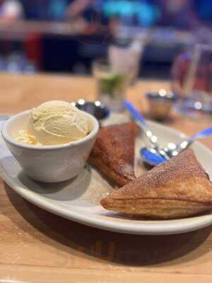 Twin Peaks Restaurant