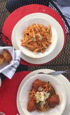 La Fine At Montauk Manor