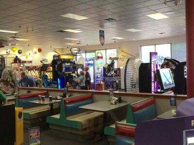 Chuck E. Cheese