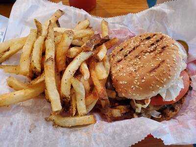 P T's Olde Fashioned Grille