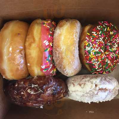Bosa Donuts