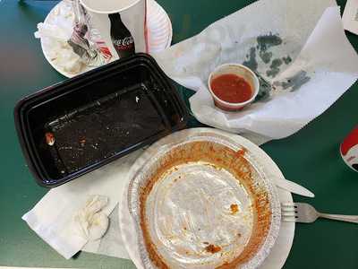 Vinny And Thoze Guyz Pizzeria