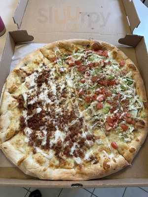 Vinny And Thoze Guyz Pizzeria