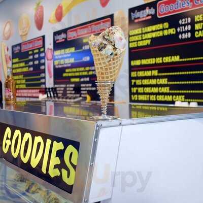 Maggie's Ice Cream Shop