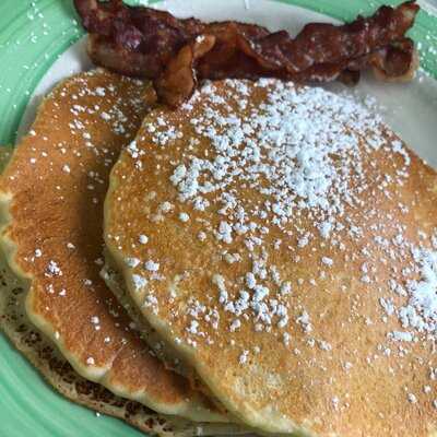 White Front Breakfast House