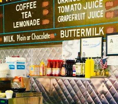 White Front Breakfast House