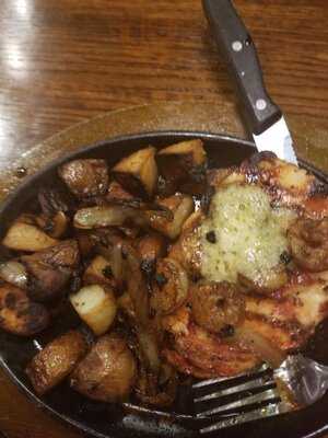 Applebee's Grill + Bar