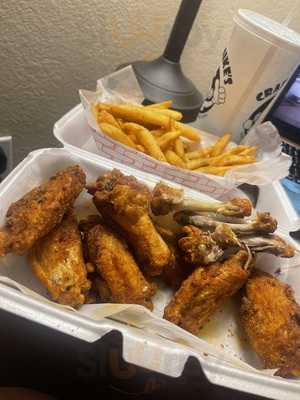 Crazy Mike's Wings
