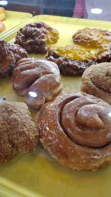 Mags Donuts & Bakery