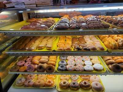 Mags Donuts & Bakery