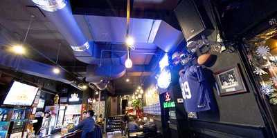 Time Flies Restaurant & Bar