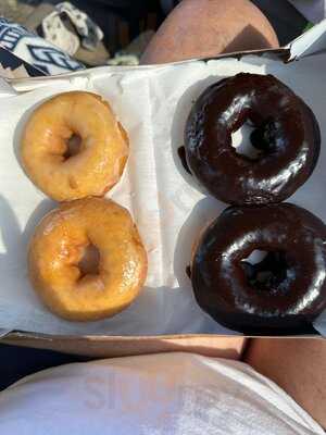 Duck Donuts