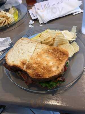 Midtown Deli & Grill