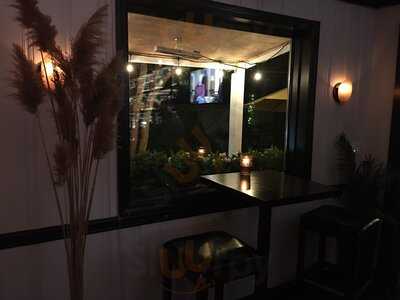 Pellegrino's Pizza Bar And Restaurant