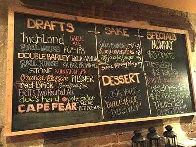 Bar Local Pub And Pizzeria