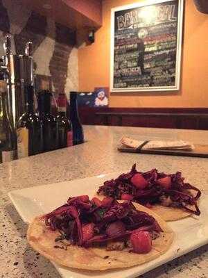 Bar Local Pub And Pizzeria