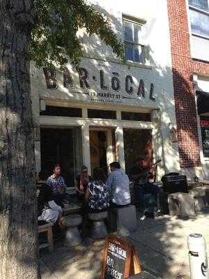 Bar Local Pub And Pizzeria