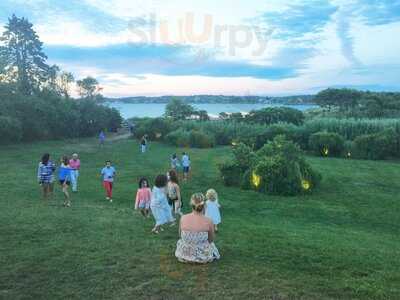 The Crow's Nest Inn And Restaurant