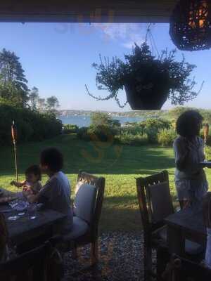 The Crow's Nest Inn And Restaurant