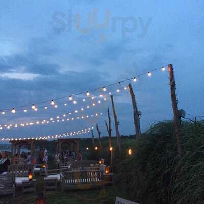 The Crow's Nest Inn And Restaurant