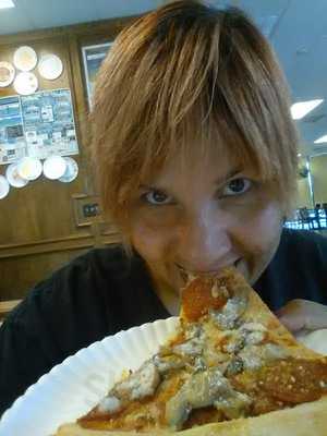 Pizza Hut / Wingstreet