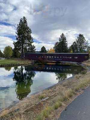 Lost Tracks Golf Club