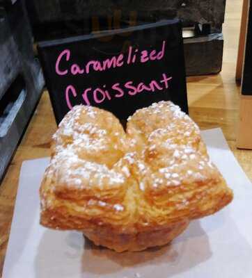 Squarz Bakery & Cafe