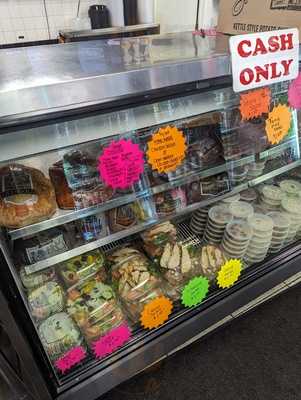 Lucky 7 Grocery & Deli