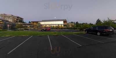 St. Charles Corner Cafe & Cascades Deli