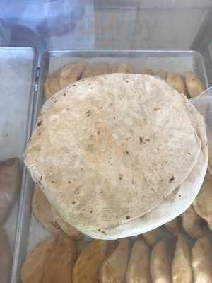 La Fama Mexican Bakery