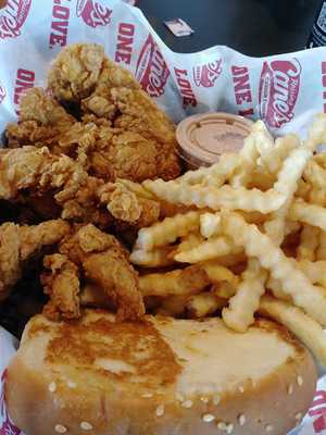 Raising Cane's Chicken Fingers