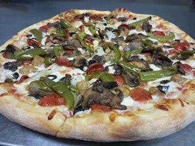 Uncle Louie's Pizza Lounge